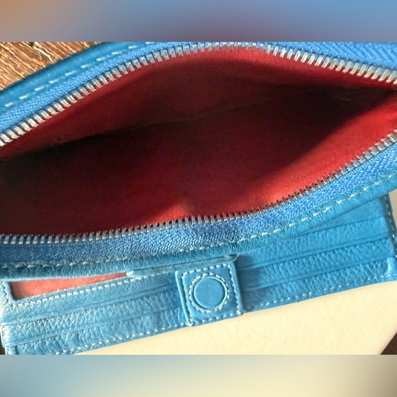 Hammitt 110 North Wallet Hydrangea Blue Supple Pebble leather & Silver like new - Picture 3 of 9